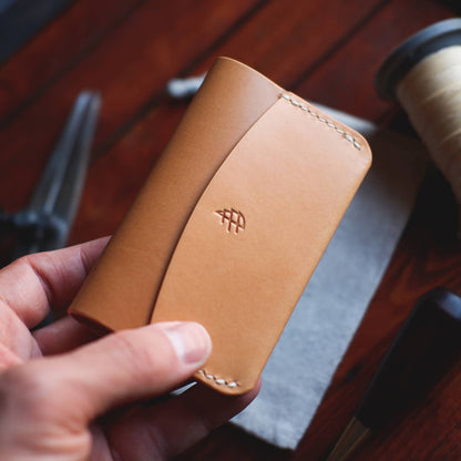 The Mountain Snap Wallet in Natural/Biscuit Buttero vegetable tanned leather - back side