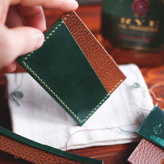 Closeup of The Scots Card Holder in Emerald Green Gaucho Oil and Brown Dollaro vegetable tanned leather